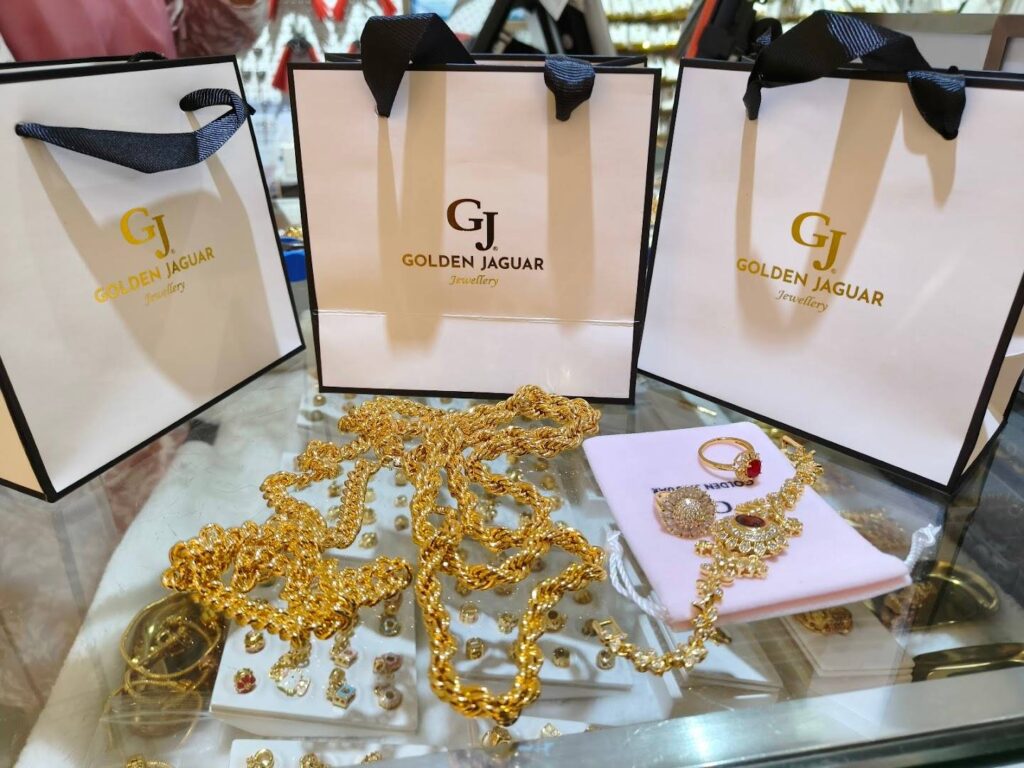 Gold Necklace Of Golden Jaguar Jewellery